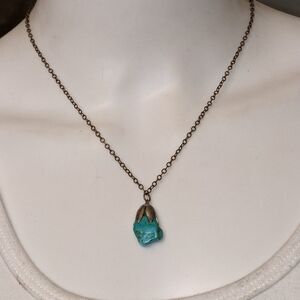 Vintage turquoise stone pendant necklace